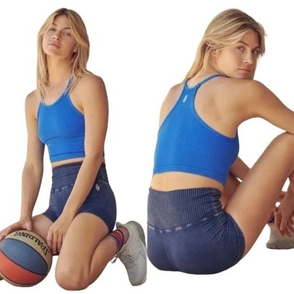 FREE PEOPLE FP MOVEMENT ROYAL BLUE HAPPINESS RUNS CROP TANK NWT M L - Picture 1 of 4